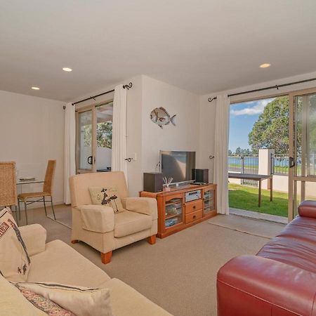 Tairua Waterfront Retreat - Tairua Apartment Extérieur photo