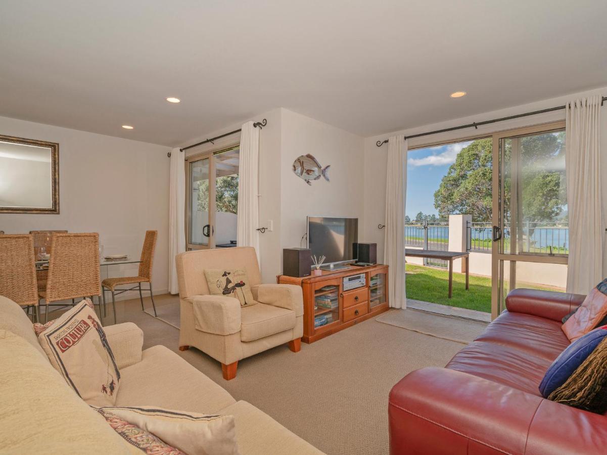 Tairua Waterfront Retreat - Tairua Apartment Extérieur photo