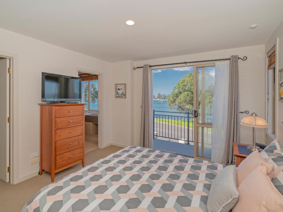 Tairua Waterfront Retreat - Tairua Apartment Extérieur photo