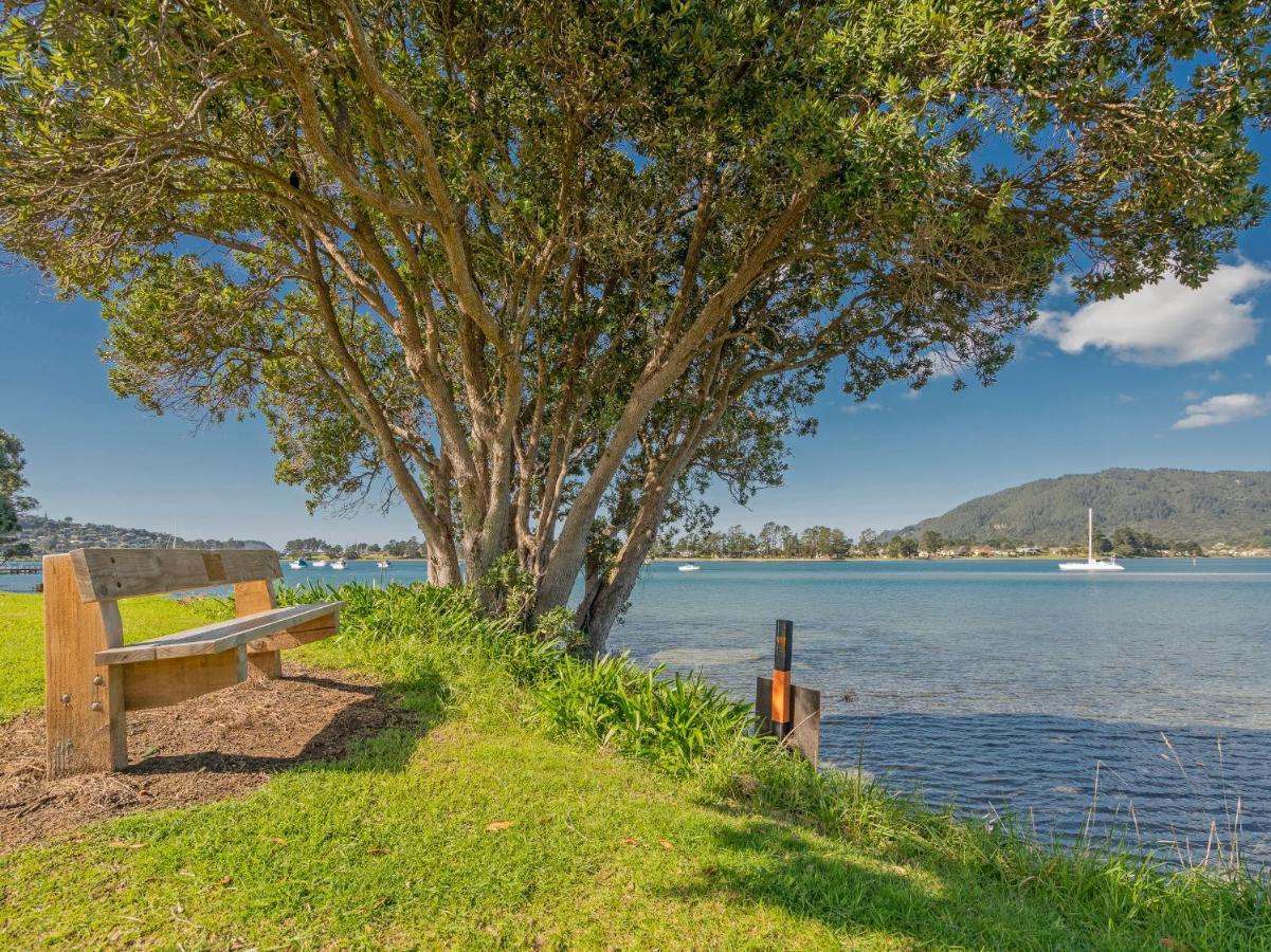 Tairua Waterfront Retreat - Tairua Apartment Extérieur photo