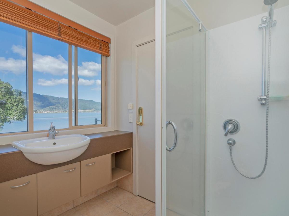 Tairua Waterfront Retreat - Tairua Apartment Extérieur photo